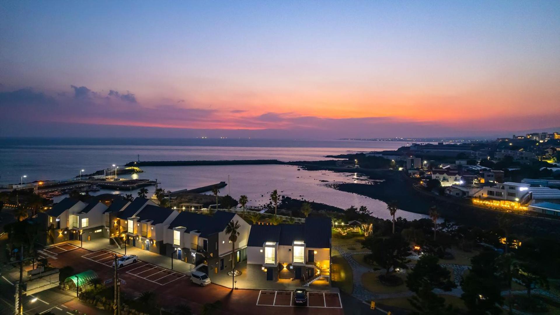 Jeju Badayeon Villa Seogwipo Bagian luar foto