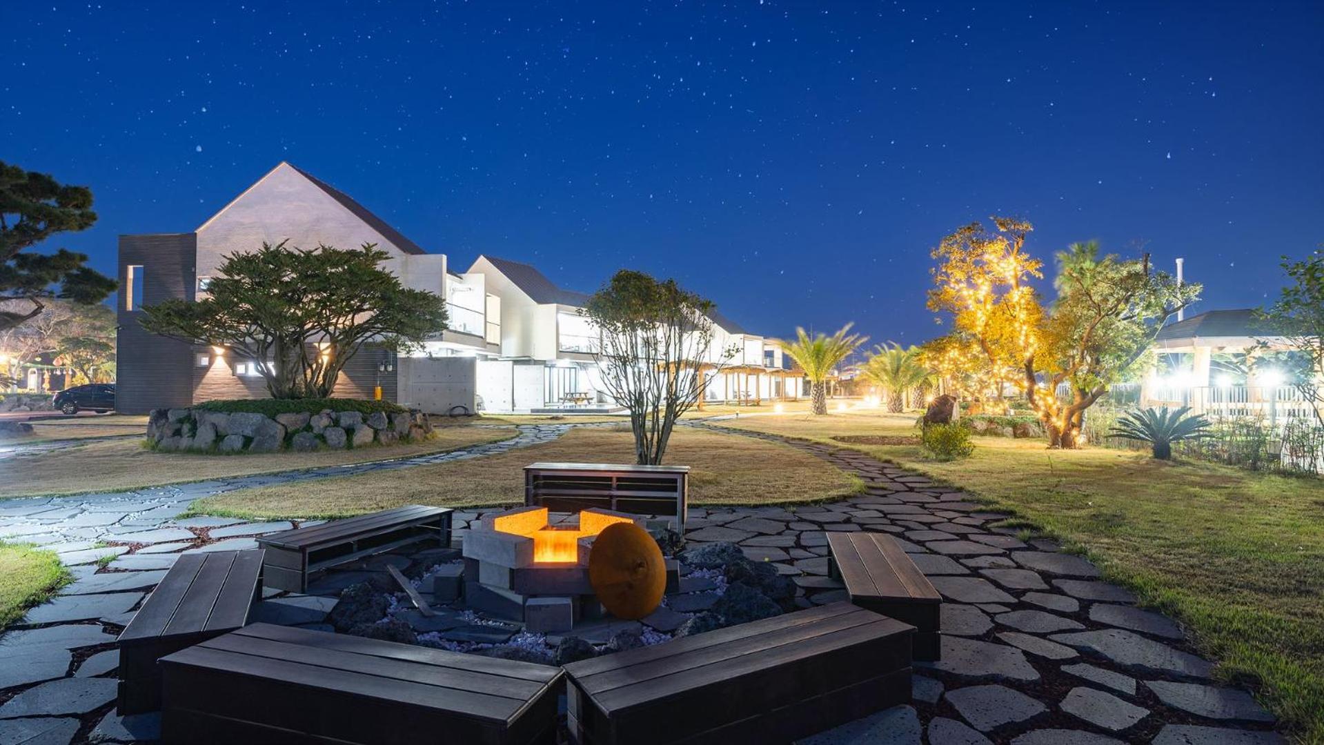 Jeju Badayeon Villa Seogwipo Bagian luar foto