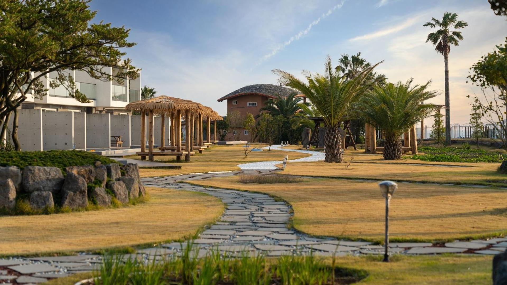Jeju Badayeon Villa Seogwipo Bagian luar foto