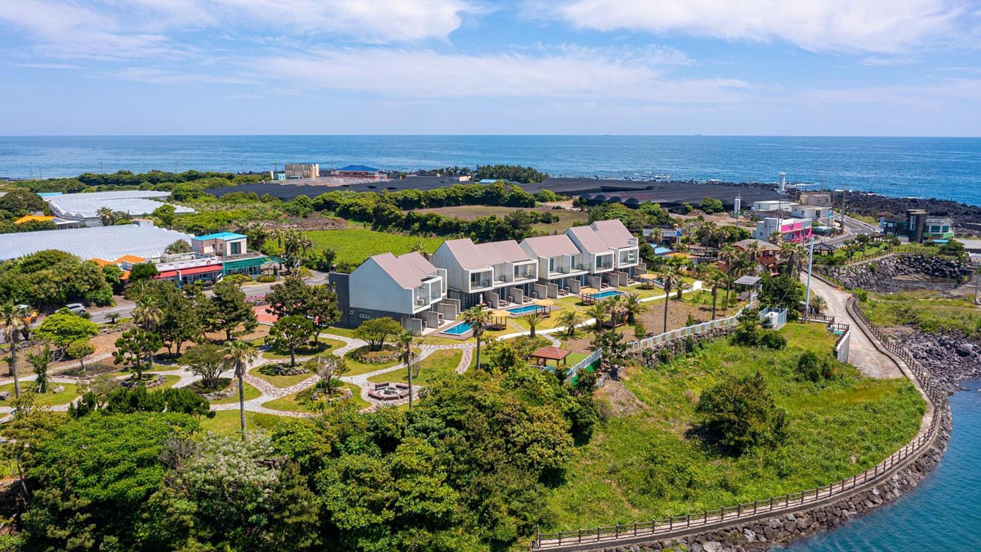 Jeju Badayeon Villa Seogwipo Bagian luar foto